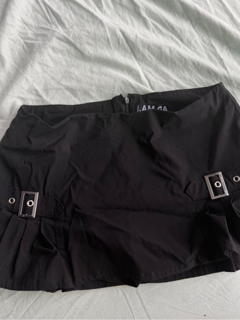 I am Gia skirt black size xl